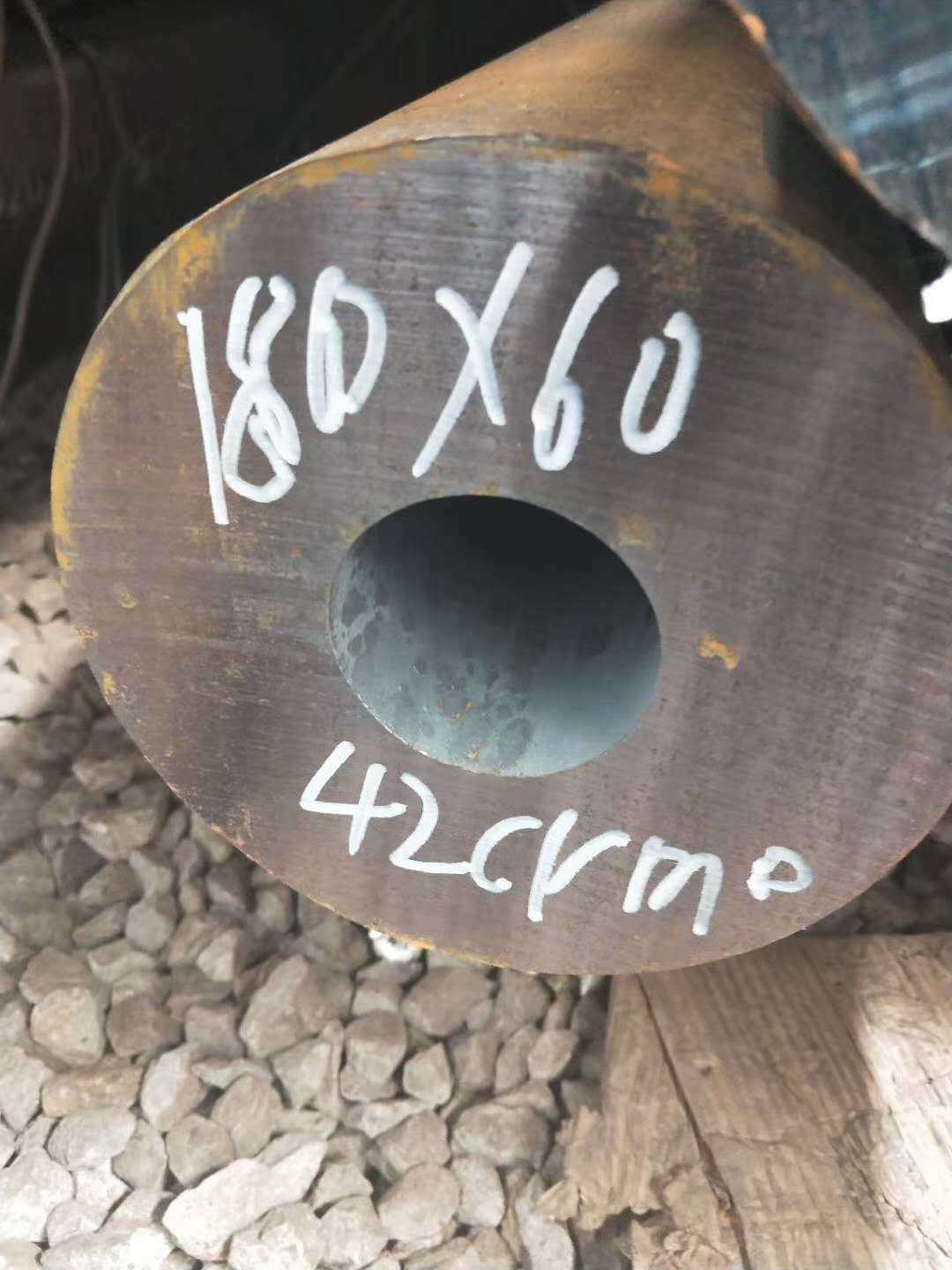 小口径厚壁无缝钢管