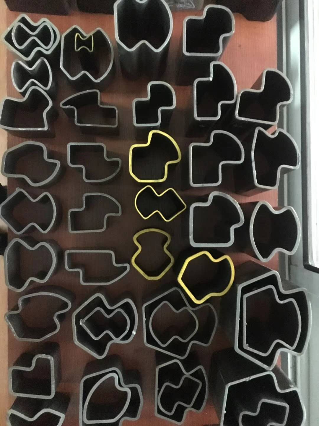 异形精密管