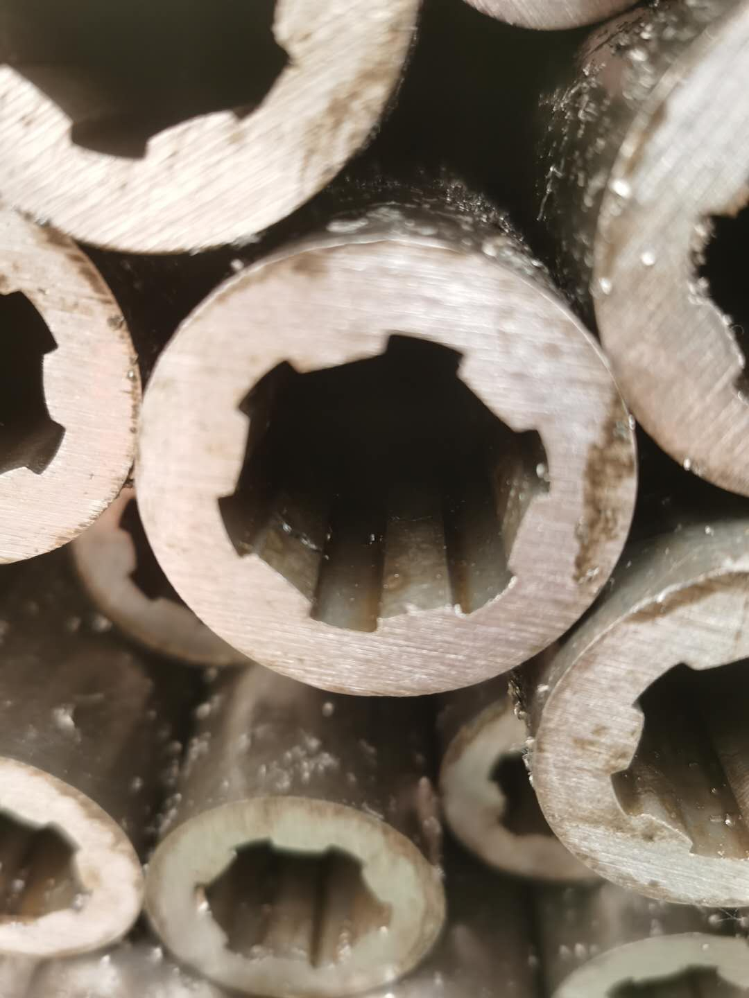 异形精密管